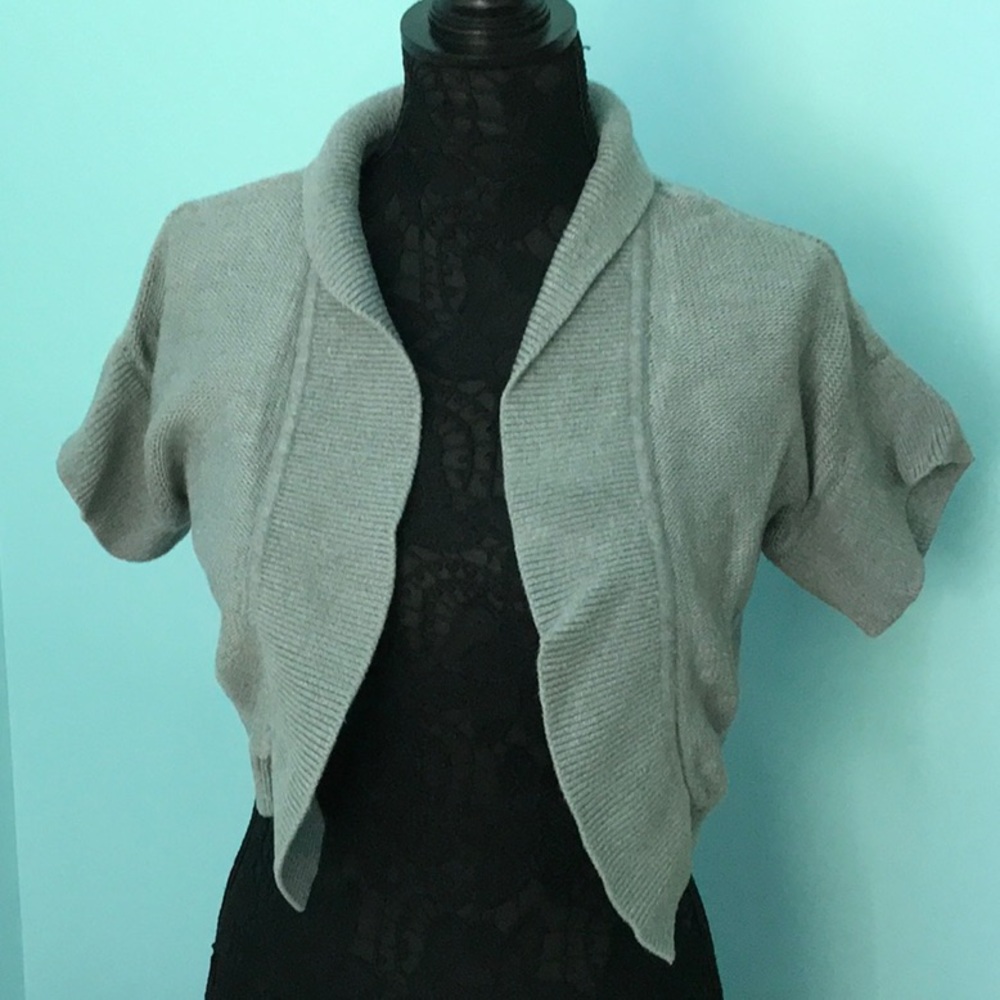 ⭐️Grey bolero
